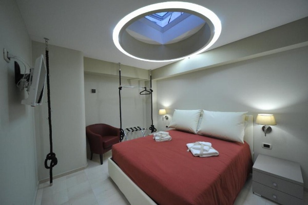 Gatto Bianco House image 18