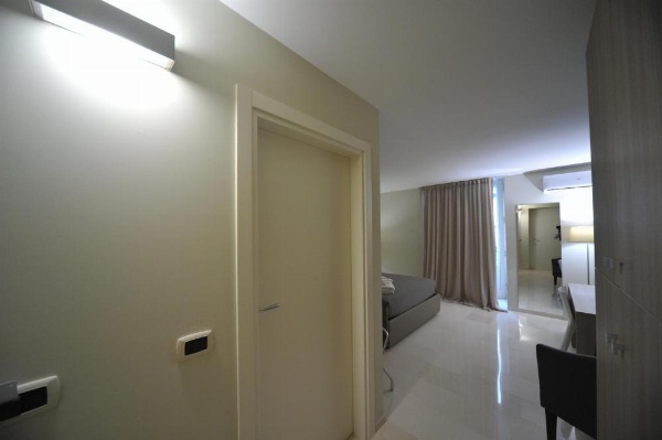 Gatto Bianco House image 21
