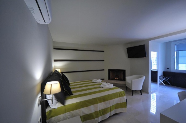 Gatto Bianco House image 3